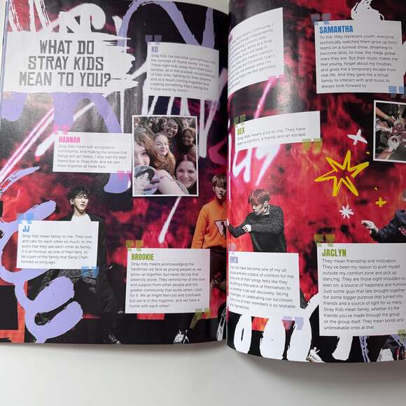 Stray Kids Annual 2026 K-Pop Kings Magazine with 8 Posters Inside - Picture 3 of 4